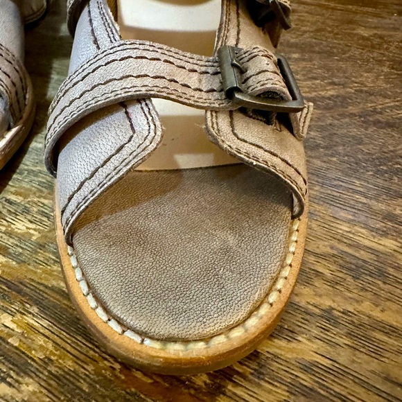 🌸Gimmicks Leather Sandal by BKE Buckle - Picture 10 of 15